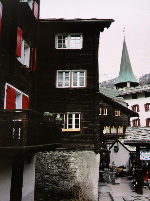 Beim Kirchplatz Zermatt Exterior photo